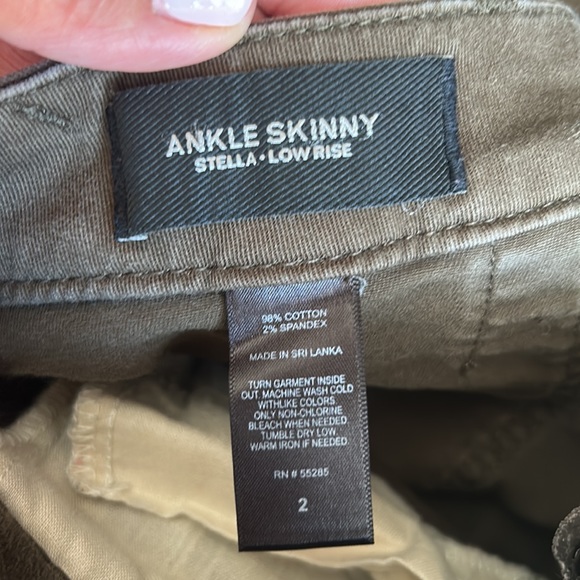 Express ankle cargo pant - Picture 3 of 5